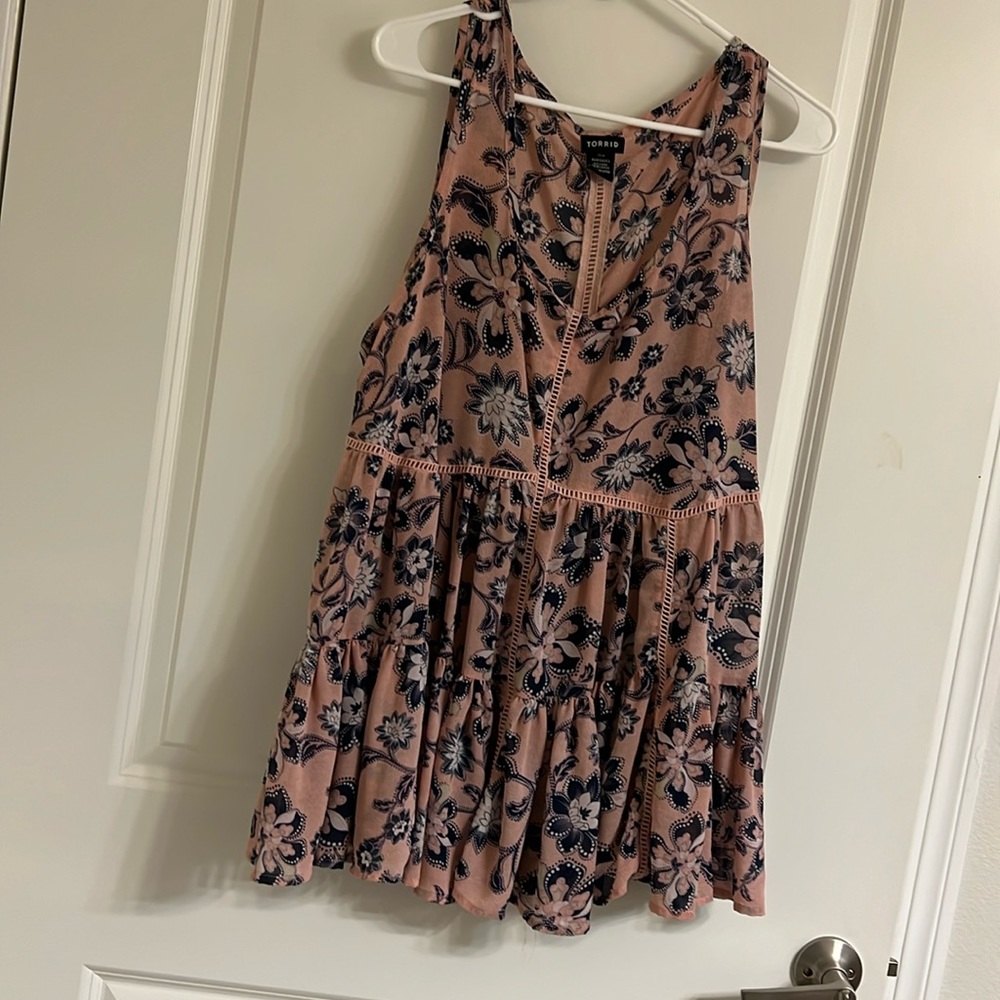 TORRID size 0 flowy tank top, loose fitting